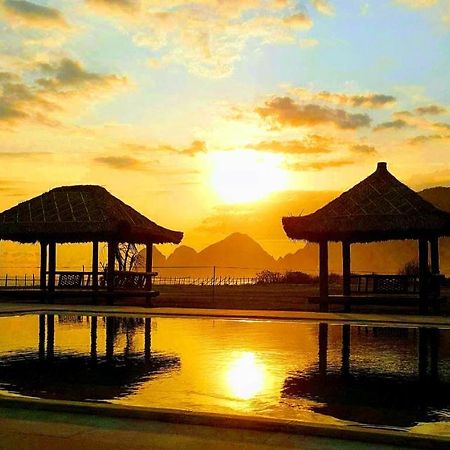 Naia Villas And Bungalows Sumbawa Sekongkang Buitenkant foto