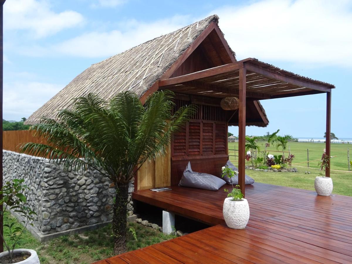 Naia Villas And Bungalows Sumbawa Sekongkang Buitenkant foto